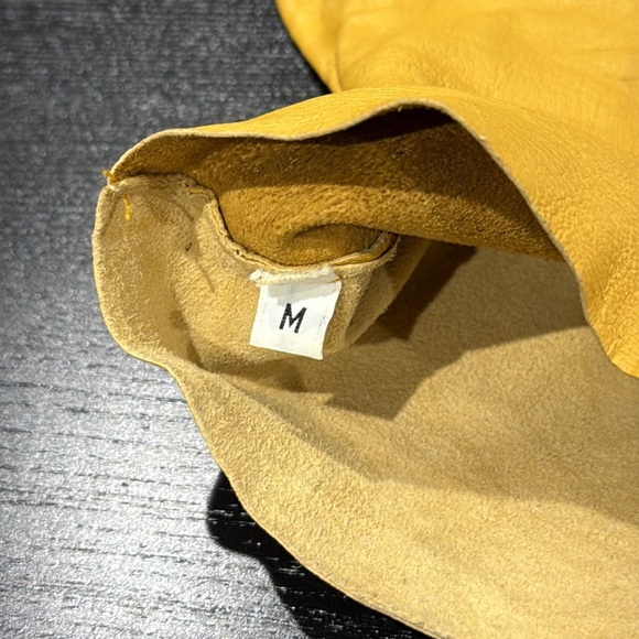 Thin Leather Yellow Riding Gloves - M - Picture 4 of 5
